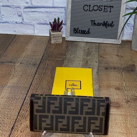 FENDI Zucca Continental Wallet in Tobacco authentic in box - Picture 3 of 16